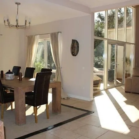 14812 - Luxury Near Marbella Ojén
