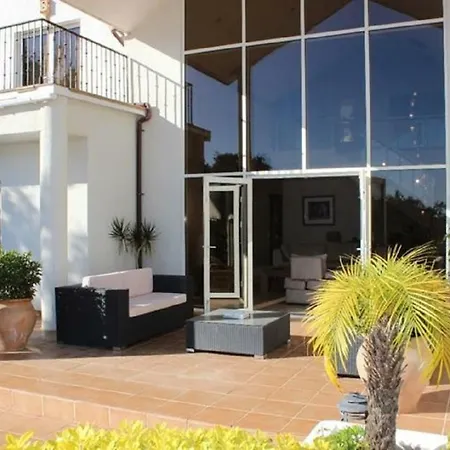 14812 - Luxury Near Marbella Feriehus Ojén